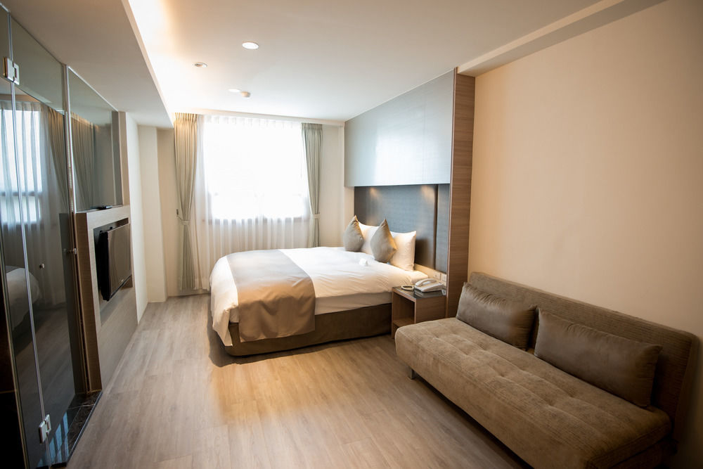 Shin Yuan Celeb Metro Hotel Xinzhu Zewnętrze zdjęcie